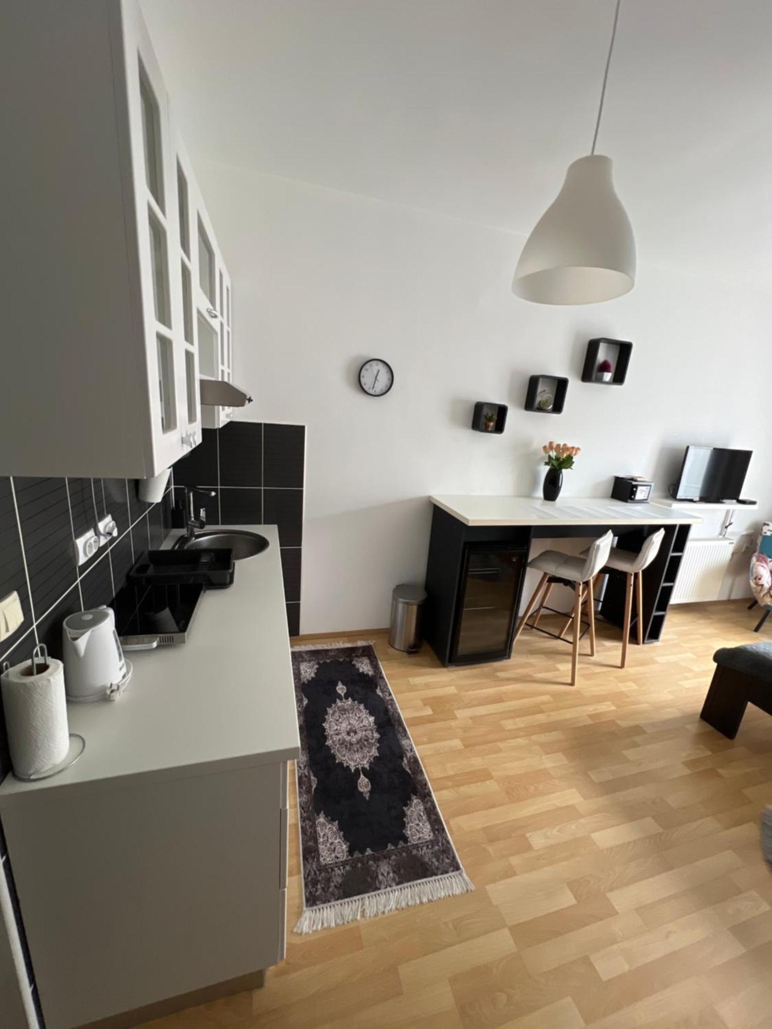 Apartments Tema Sombor Exterior photo