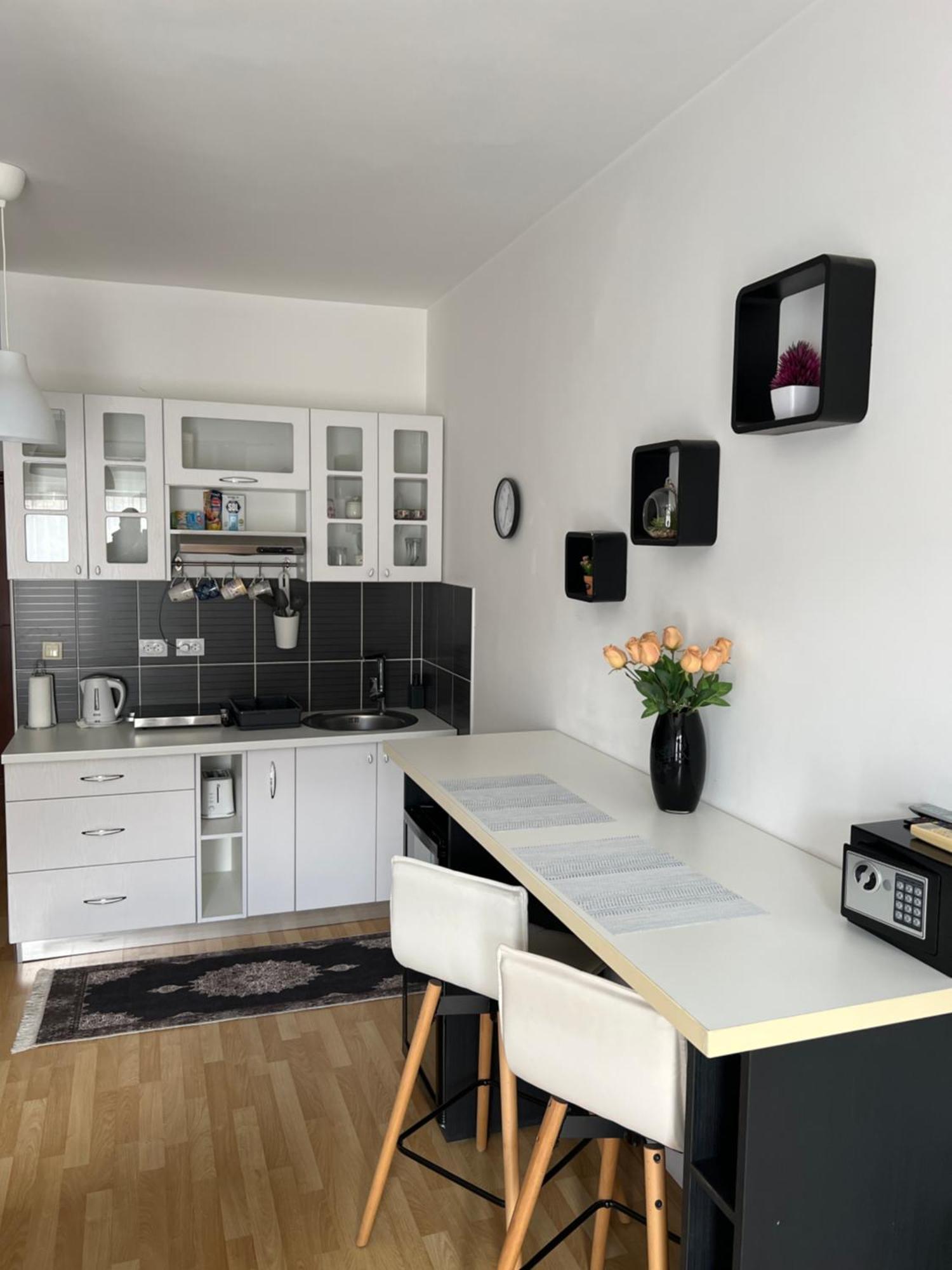 Apartments Tema Sombor Exterior photo